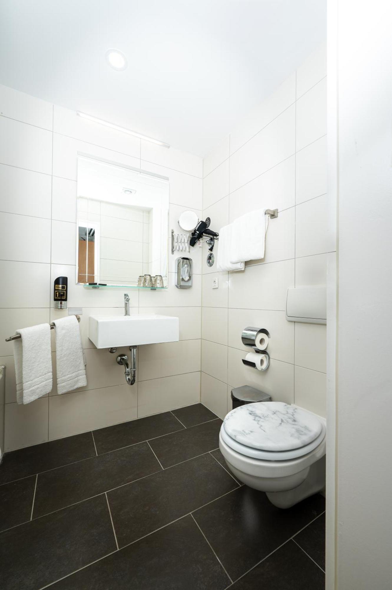 Astor Hotel 4*